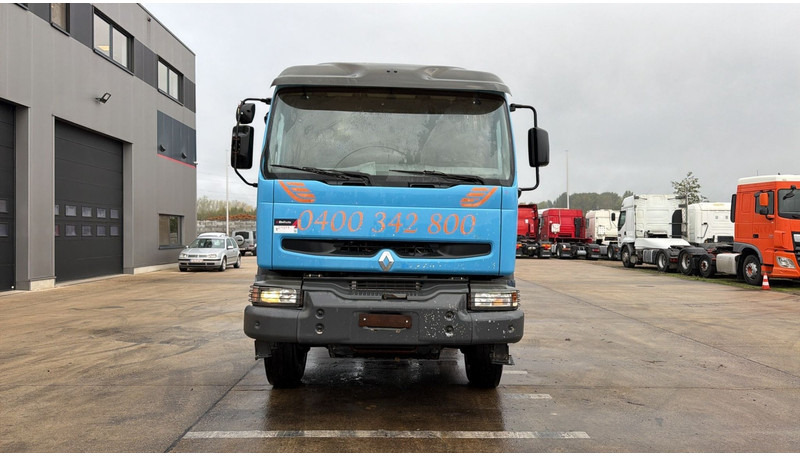 Renault KERAX 420 (LAMES / GRAND PONT / STEEL SUSP. / BIG AXLE / MANUAL GEARBOX / BOITE MANUELLE) - Kabiinišassiiga veoauto: pilt 2 Renault KERAX 420 (LAMES / GRAND PONT / STEEL SUSP. / BIG AXLE / MANUAL GEARBOX / BOITE MANUELLE) - Kabiinišassiiga veoauto: pilt 2