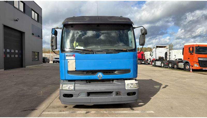 Renault Premium 320 (BOITE MANUELLE / MANUAL GEARBOX) - Kabiinišassiiga veoauto: pilt 2 Renault Premium 320 (BOITE MANUELLE / MANUAL GEARBOX) - Kabiinišassiiga veoauto: pilt 2