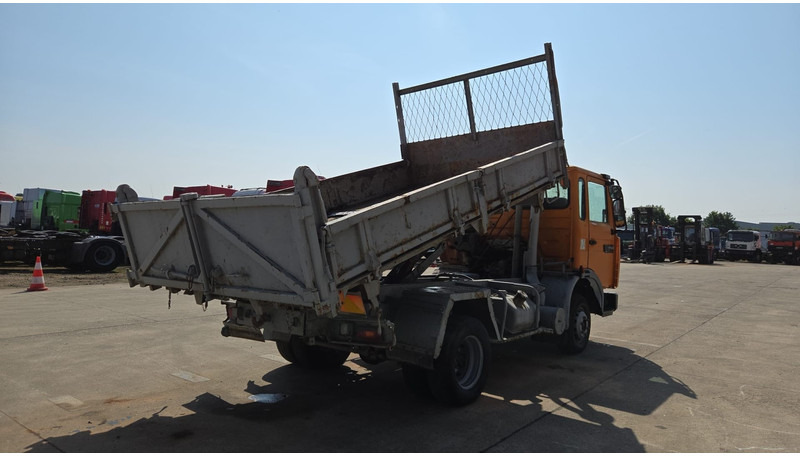 Renault S 150 (POMPE MANUELLE / LAMES / MANUAL PUMP) - Kallurauto: pilt 5 Renault S 150 (POMPE MANUELLE / LAMES / MANUAL PUMP) - Kallurauto: pilt 5