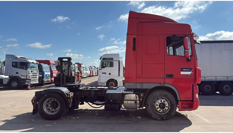 DAF 105 XF 460 (BOITE MANUELLE / MANUAL GEARBOX) - Sadulveok: pilt 5 DAF 105 XF 460 (BOITE MANUELLE / MANUAL GEARBOX) - Sadulveok: pilt 5