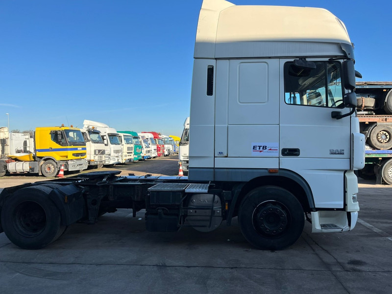 DAF 105 XF 460 Super Space Cab (MANUAL GEARBOX / BOITE MANUELLE) - Sadulveok: pilt 4 DAF 105 XF 460 Super Space Cab (MANUAL GEARBOX / BOITE MANUELLE) - Sadulveok: pilt 4