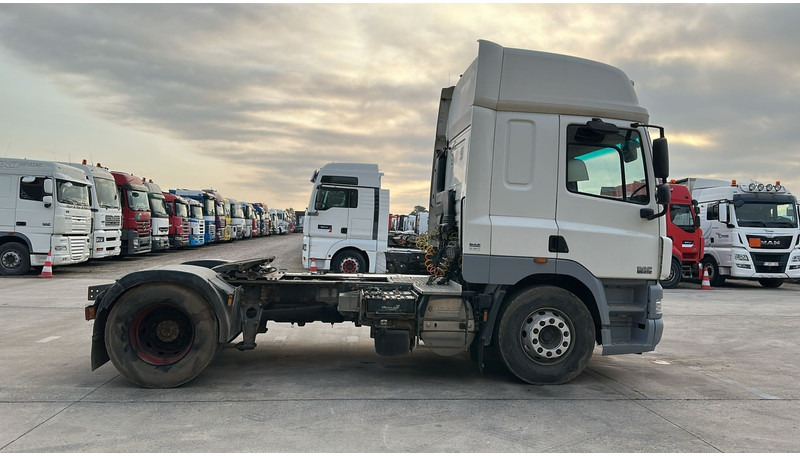 DAF 85 CF 410 (BOITE MANUELLE / MANUAL GEARBOX / GOOD CONDITION / BONNE ETAT) - Sadulveok: pilt 4 DAF 85 CF 410 (BOITE MANUELLE / MANUAL GEARBOX / GOOD CONDITION / BONNE ETAT) - Sadulveok: pilt 4