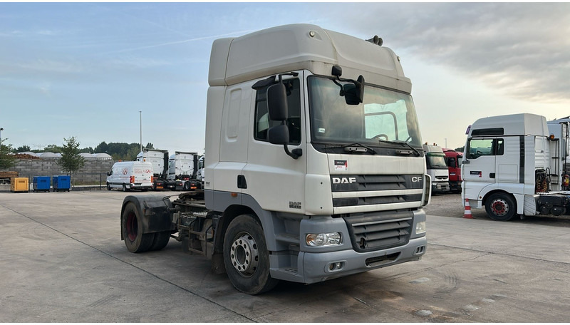 DAF 85 CF 410 (BOITE MANUELLE / MANUAL GEARBOX / GOOD CONDITION / BONNE ETAT) - Sadulveok: pilt 3 DAF 85 CF 410 (BOITE MANUELLE / MANUAL GEARBOX / GOOD CONDITION / BONNE ETAT) - Sadulveok: pilt 3