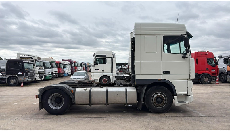 DAF 95 XF 430 (EURO 3 / BOITE MANUELLE / MANUAL GEARBOX) - Sadulveok: pilt 4 DAF 95 XF 430 (EURO 3 / BOITE MANUELLE / MANUAL GEARBOX) - Sadulveok: pilt 4