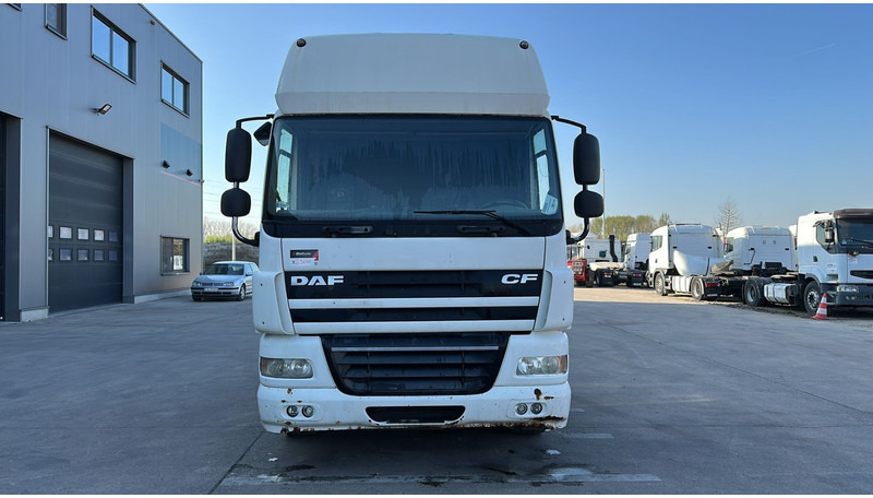 DAF CF 85.410 (BOITE MANUELLE / MANUAL GEARBOX / GOOD CONDITION) - Sadulveok: pilt 2 DAF CF 85.410 (BOITE MANUELLE / MANUAL GEARBOX / GOOD CONDITION) - Sadulveok: pilt 2
