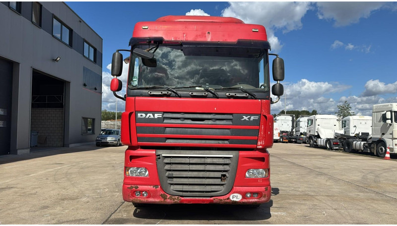 DAF XF 105.410 (BOITE MANUELLE / MANUAL GEARBOX) - Sadulveok: pilt 2 DAF XF 105.410 (BOITE MANUELLE / MANUAL GEARBOX) - Sadulveok: pilt 2