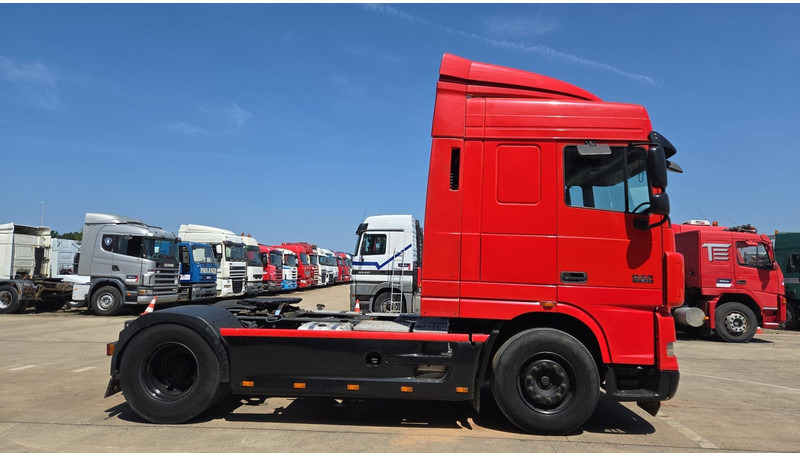 DAF XF 105.410 (BOITE MANUELLE / SUPER PROPRE !!! / TRES BONNE ETAT / AIRCO / MANUAL GEARBOX) - Sadulveok: pilt 4 DAF XF 105.410 (BOITE MANUELLE / SUPER PROPRE !!! / TRES BONNE ETAT / AIRCO / MANUAL GEARBOX) - Sadulveok: pilt 4