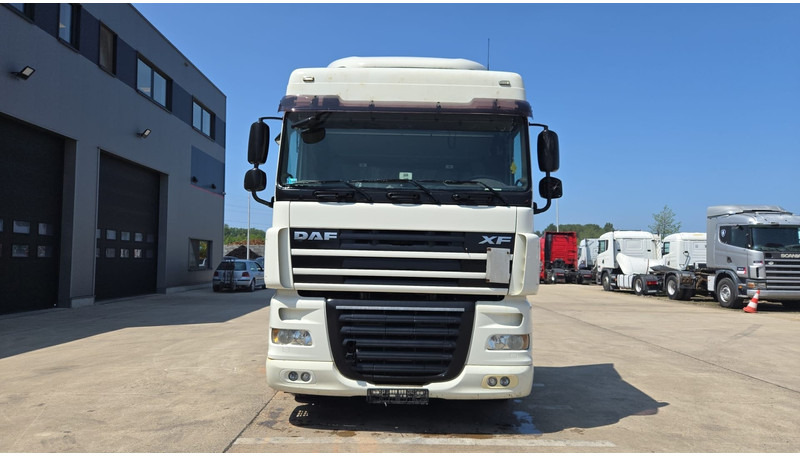 DAF XF 105.460 (BOITE MANUELLE / MANUAL GEARBOX / PROPRE) - Sadulveok: pilt 2 DAF XF 105.460 (BOITE MANUELLE / MANUAL GEARBOX / PROPRE) - Sadulveok: pilt 2