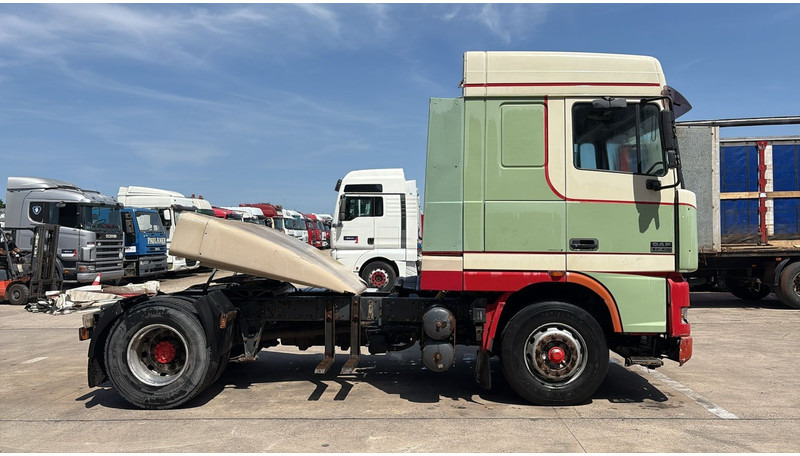 DAF XF 95.430 (EURO 3 / BOITE MANUELLE / MANUAL GEARBOX) - Sadulveok: pilt 4 DAF XF 95.430 (EURO 3 / BOITE MANUELLE / MANUAL GEARBOX) - Sadulveok: pilt 4