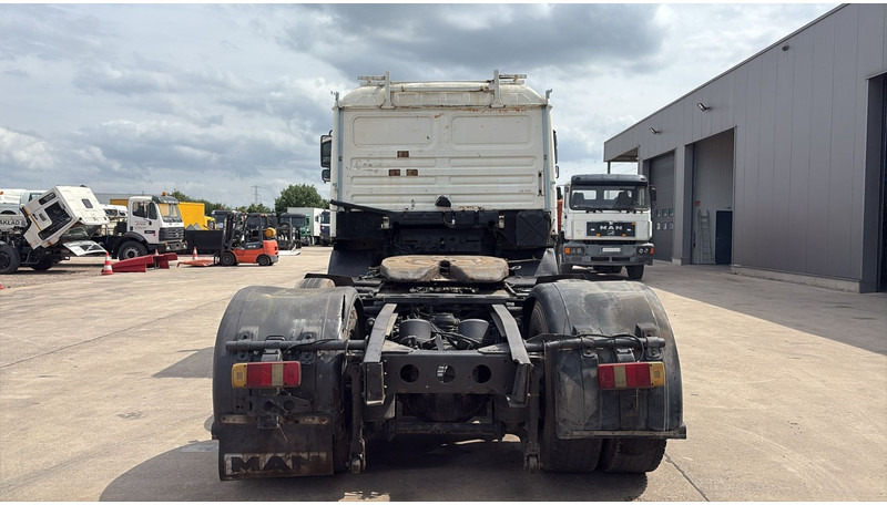 Sadulveok MAN 25.403 (6X2 / 6 CYLINDER / EURO 2 / MANUAL GEARBOX / 8 TYRES): pilt 7