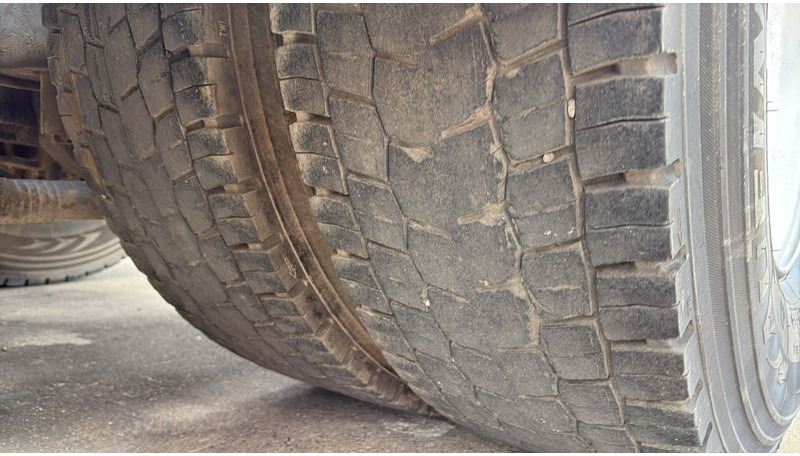 Sadulveok MAN 25.403 (6X2 / 6 CYLINDER / EURO 2 / MANUAL GEARBOX / 8 TYRES): pilt 13