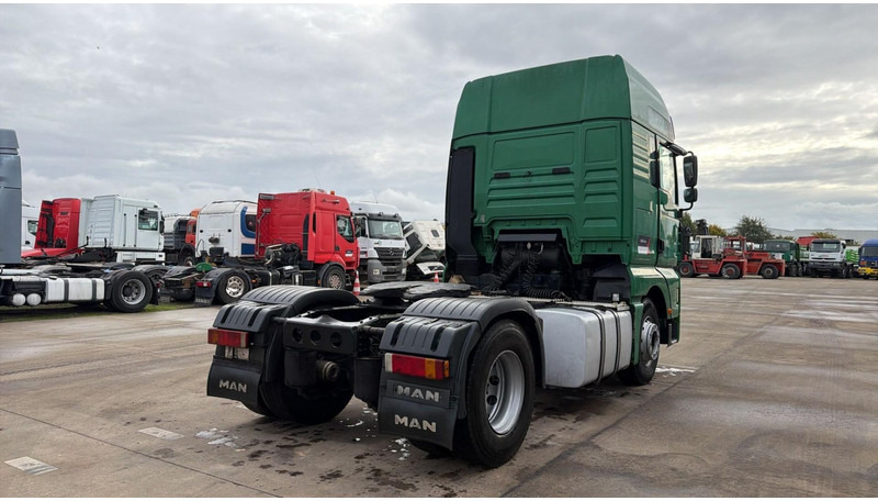 MAN TGA 18.430 (BOITE MANUELLE / MANUAL GEARBOX) - Sadulveok: pilt 4 MAN TGA 18.430 (BOITE MANUELLE / MANUAL GEARBOX) - Sadulveok: pilt 4