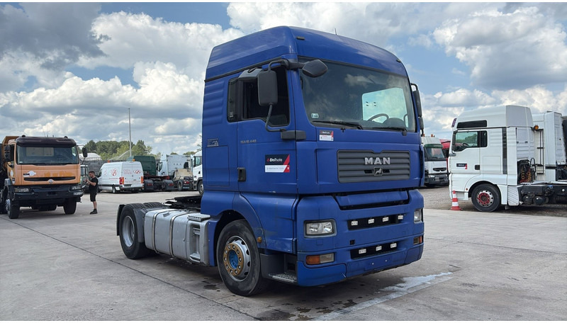 MAN TGA 18.440 (BOITE MANUELLE / MANUAL GEARBOX) - Sadulveok: pilt 3 MAN TGA 18.440 (BOITE MANUELLE / MANUAL GEARBOX) - Sadulveok: pilt 3