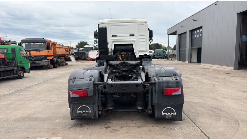 MAN TGA 28.310 (BOITE MANUELLE / MANUAL GEARBOX / 6X2) - Sadulveok: pilt 5 MAN TGA 28.310 (BOITE MANUELLE / MANUAL GEARBOX / 6X2) - Sadulveok: pilt 5