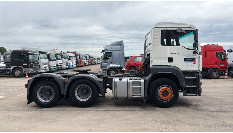 MAN TGA 28.310 (BOITE MANUELLE / MANUAL GEARBOX / 6X2) - Sadulveok: pilt 3 MAN TGA 28.310 (BOITE MANUELLE / MANUAL GEARBOX / 6X2) - Sadulveok: pilt 3
