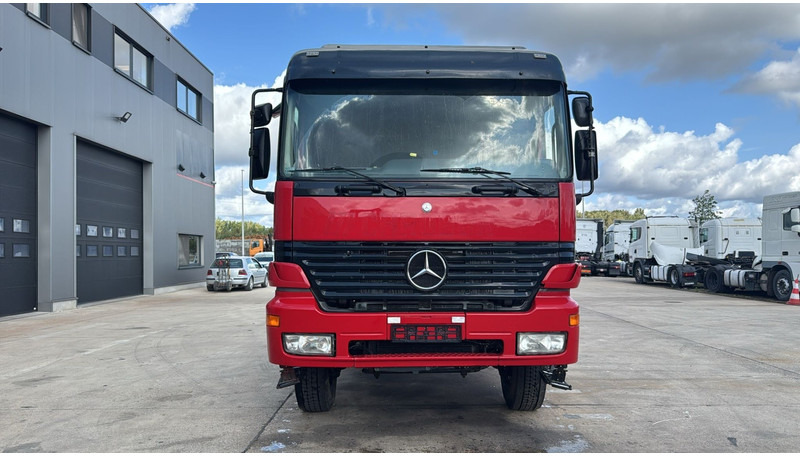Mercedes-Benz Actros 1840 (4X4 / LAMES / GRANT PONT / PARFAIT ETAT / MP1 / V6 / ALLRAD) - Sadulveok: pilt 2 Mercedes-Benz Actros 1840 (4X4 / LAMES / GRANT PONT / PARFAIT ETAT / MP1 / V6 / ALLRAD) - Sadulveok: pilt 2