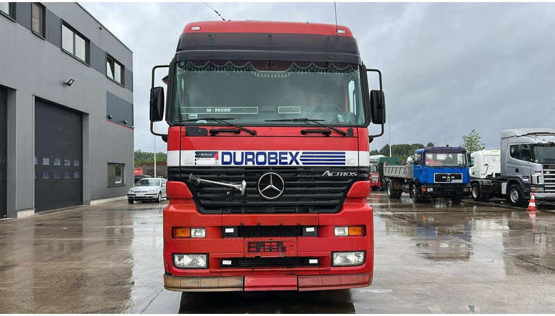 Mercedes-Benz Actros 1840 (EPS / GRAND PONT / V6 / BIG AXLE / 3 PEDALES) - Sadulveok: pilt 2 Mercedes-Benz Actros 1840 (EPS / GRAND PONT / V6 / BIG AXLE / 3 PEDALES) - Sadulveok: pilt 2