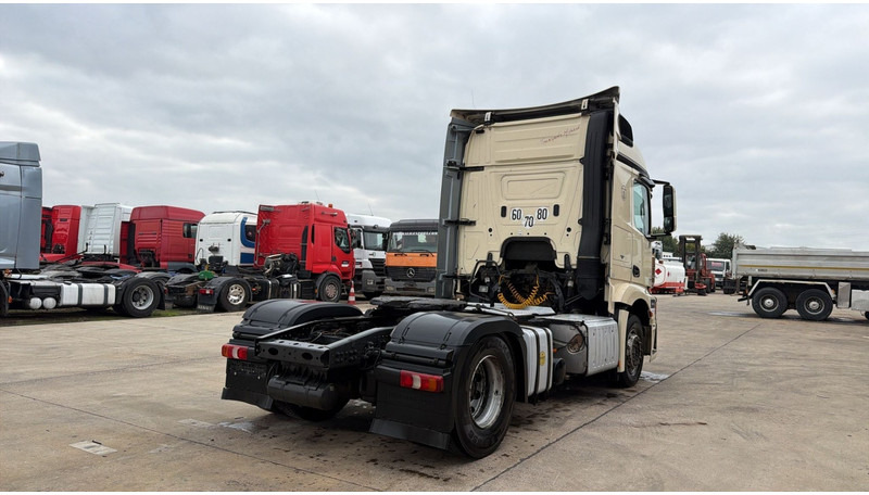 Mercedes-Benz Actros 1845 (PTO / PERFECT CONDITION / POMPE HYDRAULIQUE) - Sadulveok: pilt 4 Mercedes-Benz Actros 1845 (PTO / PERFECT CONDITION / POMPE HYDRAULIQUE) - Sadulveok: pilt 4