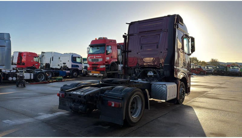 Mercedes-Benz Actros 1845 (RETARDER / GOOD CONDITION / BONNE ETAT) - Sadulveok: pilt 4 Mercedes-Benz Actros 1845 (RETARDER / GOOD CONDITION / BONNE ETAT) - Sadulveok: pilt 4