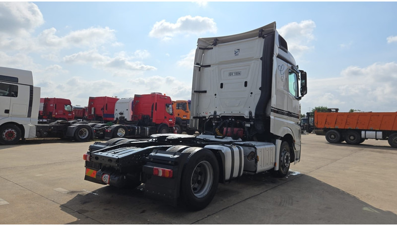 Mercedes-Benz Actros 1945 (2 TANK / STANDARD / FRONT STEEL / LUXEMBURG REGISTRATION / GOOD CONDITION) - Sadulveok: pilt 4 Mercedes-Benz Actros 1945 (2 TANK / STANDARD / FRONT STEEL / LUXEMBURG REGISTRATION / GOOD CONDITION) - Sadulveok: pilt 4