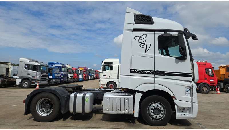 Mercedes-Benz Actros 1945 (2 TANK / STANDARD / FRONT STEEL / LUXEMBURG REGISTRATION / GOOD CONDITION) - Sadulveok: pilt 3 Mercedes-Benz Actros 1945 (2 TANK / STANDARD / FRONT STEEL / LUXEMBURG REGISTRATION / GOOD CONDITION) - Sadulveok: pilt 3