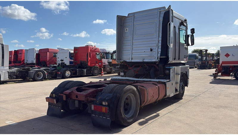 Renault Magnum 430 (POMPE MANUELLE / MANUAL PUMP / BOITE MANUELLE) - Sadulveok: pilt 4 Renault Magnum 430 (POMPE MANUELLE / MANUAL PUMP / BOITE MANUELLE) - Sadulveok: pilt 4