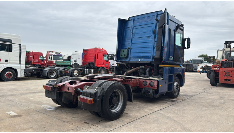 Renault Magnum 430 (POMPE MANUELLE / MANUAL PUMP / BOITE MANUELLE / MANUAL GEARBOX) - Sadulveok: pilt 5 Renault Magnum 430 (POMPE MANUELLE / MANUAL PUMP / BOITE MANUELLE / MANUAL GEARBOX) - Sadulveok: pilt 5