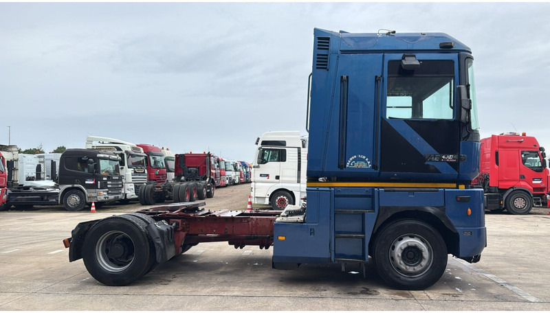 Renault Magnum 430 (POMPE MANUELLE / MANUAL PUMP / BOITE MANUELLE / MANUAL GEARBOX) - Sadulveok: pilt 3 Renault Magnum 430 (POMPE MANUELLE / MANUAL PUMP / BOITE MANUELLE / MANUAL GEARBOX) - Sadulveok: pilt 3