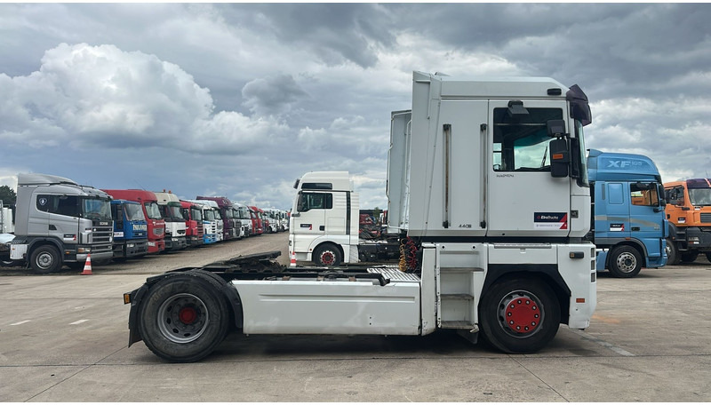 Renault Magnum 440 (BOITE MANUELLE / MANUAL GEARBOX) - Sadulveok: pilt 4 Renault Magnum 440 (BOITE MANUELLE / MANUAL GEARBOX) - Sadulveok: pilt 4