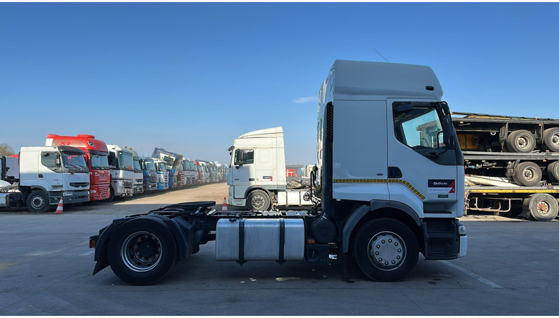 Renault Premium 420 (TRES PROPRE / PARFAIT ETAT / BOITE MANUELLE / MANUAL GEARBOX) - Sadulveok: pilt 2 Renault Premium 420 (TRES PROPRE / PARFAIT ETAT / BOITE MANUELLE / MANUAL GEARBOX) - Sadulveok: pilt 2