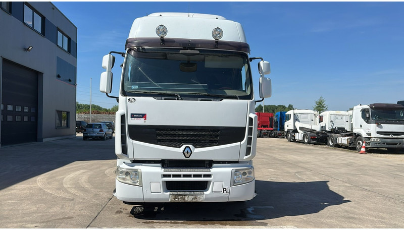 Renault Premium 450 DXI (BOITE MANUELLE / MANUAL GEARBOX / AIRCO / TRES PROPRE) - Sadulveok: pilt 2 Renault Premium 450 DXI (BOITE MANUELLE / MANUAL GEARBOX / AIRCO / TRES PROPRE) - Sadulveok: pilt 2