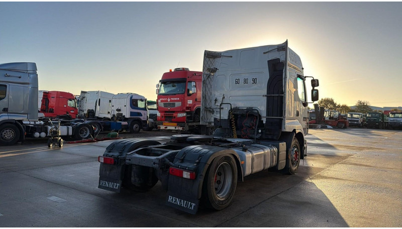 Renault Premium 450 (MANUAL GEARBOX / BOITE MANUELLE) - Sadulveok: pilt 4 Renault Premium 450 (MANUAL GEARBOX / BOITE MANUELLE) - Sadulveok: pilt 4