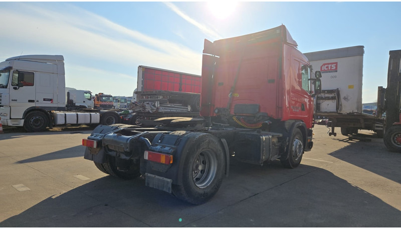 Scania 114 - 380 (PTO / HYDRAULIC PUMP / MANUAL GEARBOX / BOITE MANUELLE / LOW CAB) - Sadulveok: pilt 5 Scania 114 - 380 (PTO / HYDRAULIC PUMP / MANUAL GEARBOX / BOITE MANUELLE / LOW CAB) - Sadulveok: pilt 5