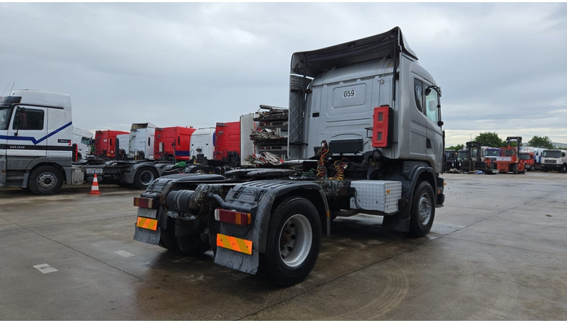 Scania 124 - 360 (POMPE MANUELLE / MANUAL PUMP / BOITE MANUELLE / MANUAL GEARBOX / AIRCO) - Sadulveok: pilt 5 Scania 124 - 360 (POMPE MANUELLE / MANUAL PUMP / BOITE MANUELLE / MANUAL GEARBOX / AIRCO) - Sadulveok: pilt 5
