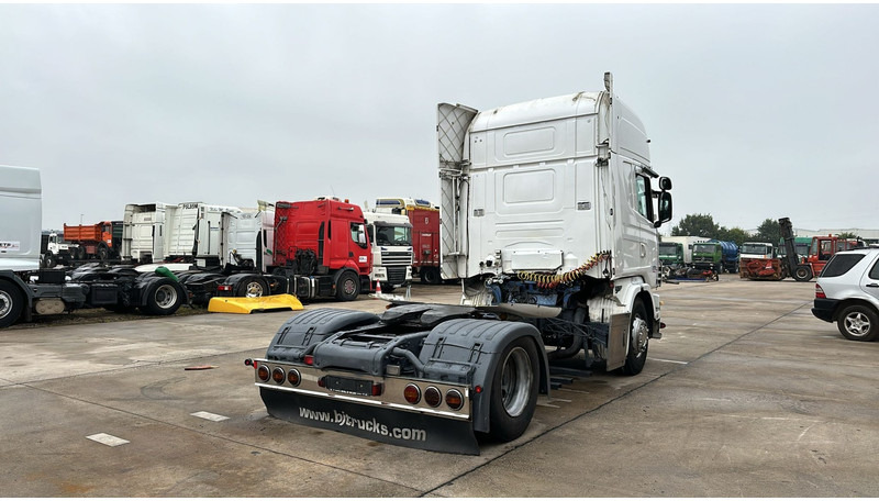 Scania 164 - 480 Topline (MANUAL GEARBOX / RETARDER ) - Sadulveok: pilt 4 Scania 164 - 480 Topline (MANUAL GEARBOX / RETARDER ) - Sadulveok: pilt 4