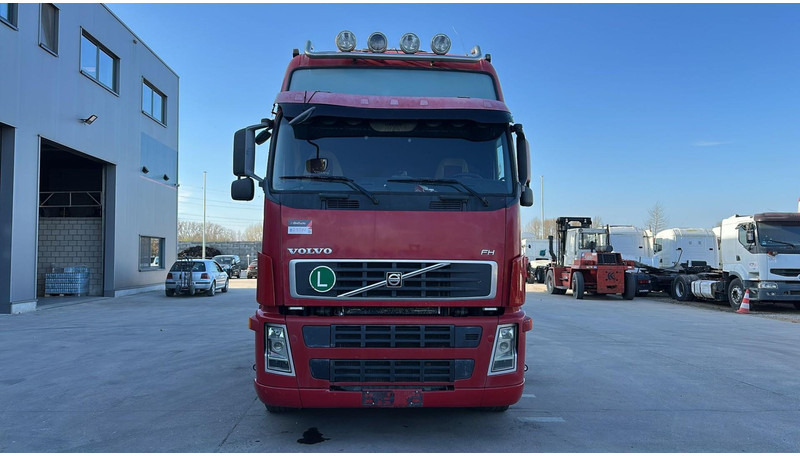 Volvo FH 400 (MANUAL GEARBOX / EURO 5 / BOITE MANUELLE) - Sadulveok: pilt 2 Volvo FH 400 (MANUAL GEARBOX / EURO 5 / BOITE MANUELLE) - Sadulveok: pilt 2