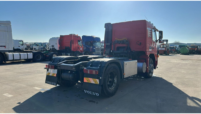 Volvo FM 340 (BELGIAN TRUCK / PERFECT CONDITION / GOOD TYRES / 460.000 KM) - Sadulveok: pilt 2 Volvo FM 340 (BELGIAN TRUCK / PERFECT CONDITION / GOOD TYRES / 460.000 KM) - Sadulveok: pilt 2