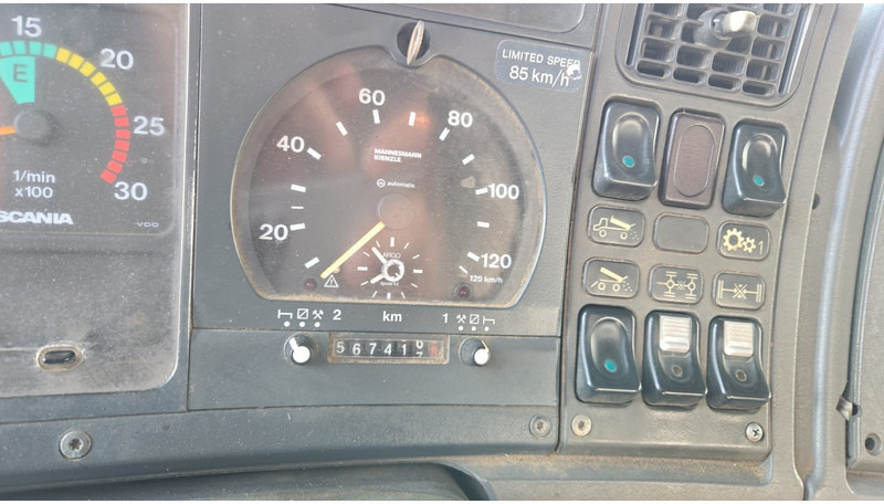 Kallurauto Scania 124-420 (BIG AXLE / GRAND PONT / LAMES / STEEL SUSP. / MANUAL GEARBOX / BOITE MANUELLE): pilt 14