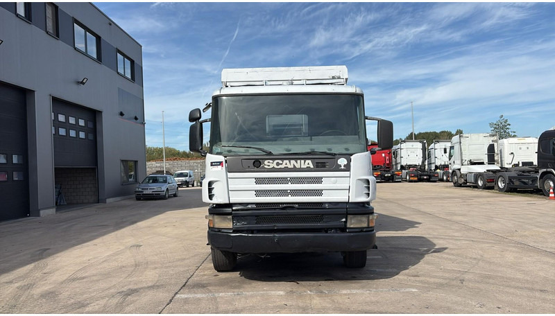 Scania 94 - 260 (BOITE MANUELLE / LAMES / STEEL SUSP. / 6X4 / MANUAL GEARBOX) - Kallurauto: pilt 2 Scania 94 - 260 (BOITE MANUELLE / LAMES / STEEL SUSP. / 6X4 / MANUAL GEARBOX) - Kallurauto: pilt 2
