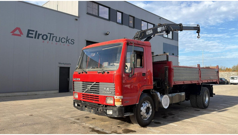 Volvo FL 10 - 320 (MANUAL PUMP / STEEL SUSP. / CRANE / LAMES / POMPE MANUELLE) - Madelveok/ Platvormveok, Kraanaga veoauto: pilt 1 Volvo FL 10 - 320 (MANUAL PUMP / STEEL SUSP. / CRANE / LAMES / POMPE MANUELLE) - Madelveok/ Platvormveok, Kraanaga veoauto: pilt 1