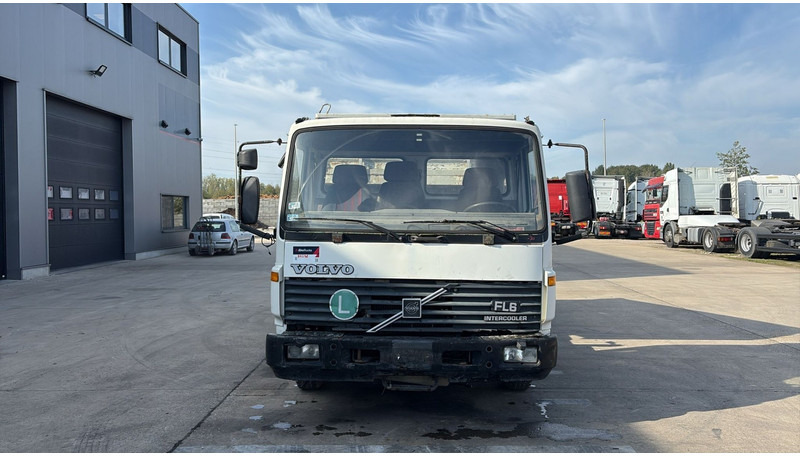 Volvo FL 6 - 8 (MANUAL PUMP / POMPE MANUELLE) - Kallurauto: pilt 4 Volvo FL 6 - 8 (MANUAL PUMP / POMPE MANUELLE) - Kallurauto: pilt 4