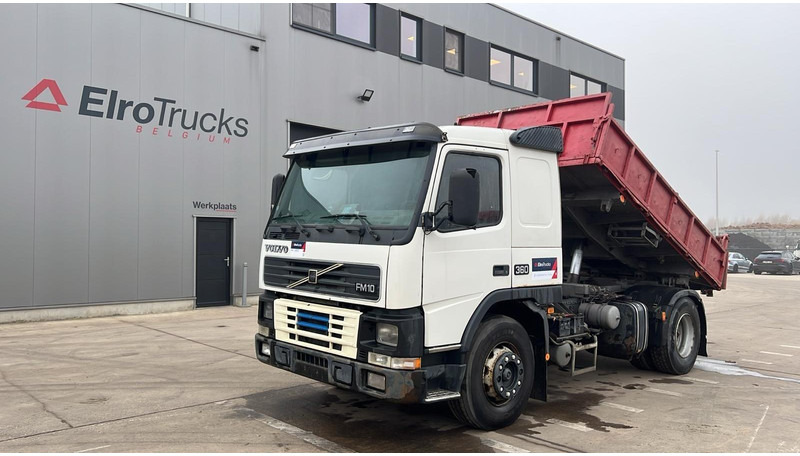 Volvo FM 10 - 320 (POMPE MANUELLE / MANUAL PUMP / MANUAL GEARBOX / BOITE MANUELLE) - Kallurauto: pilt 1 Volvo FM 10 - 320 (POMPE MANUELLE / MANUAL PUMP / MANUAL GEARBOX / BOITE MANUELLE) - Kallurauto: pilt 1