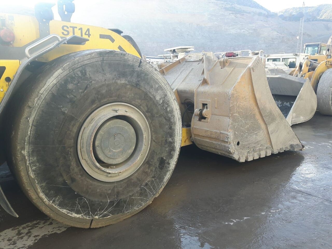 Atlas Copco Underground Mining Bucket(Push-Blade) - Laaduri kopp: pilt 3 Atlas Copco Underground Mining Bucket(Push-Blade) - Laaduri kopp: pilt 3