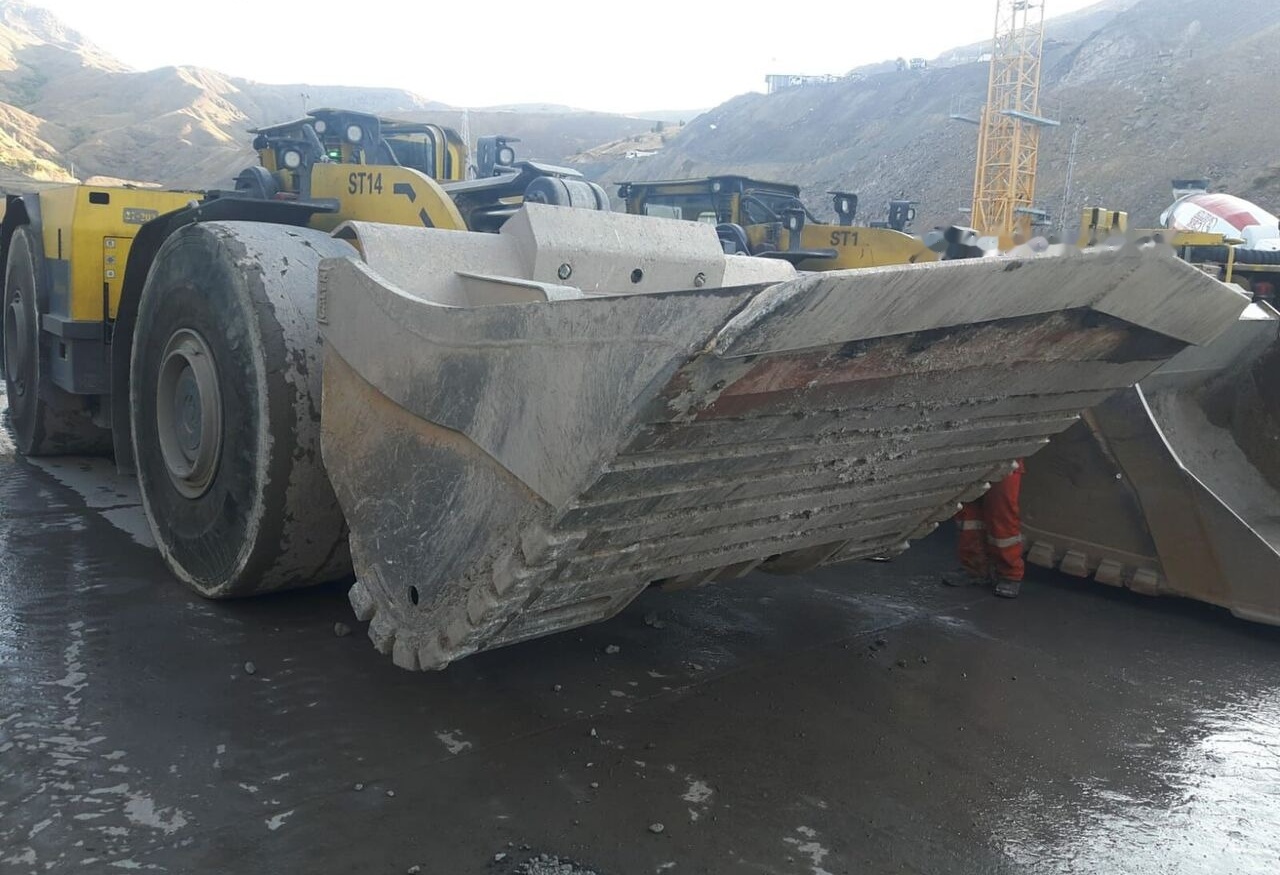Atlas Copco Underground Mining Bucket(Push-Blade) - Laaduri kopp: pilt 4 Atlas Copco Underground Mining Bucket(Push-Blade) - Laaduri kopp: pilt 4