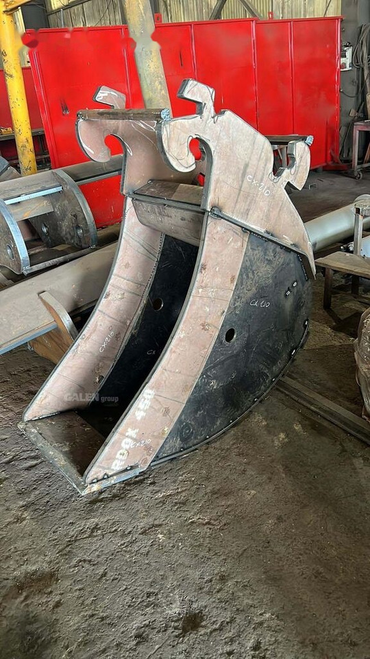 Case CS210 Channel Bucket - Ekskavaatori kopp: pilt 1 Case CS210 Channel Bucket - Ekskavaatori kopp: pilt 1