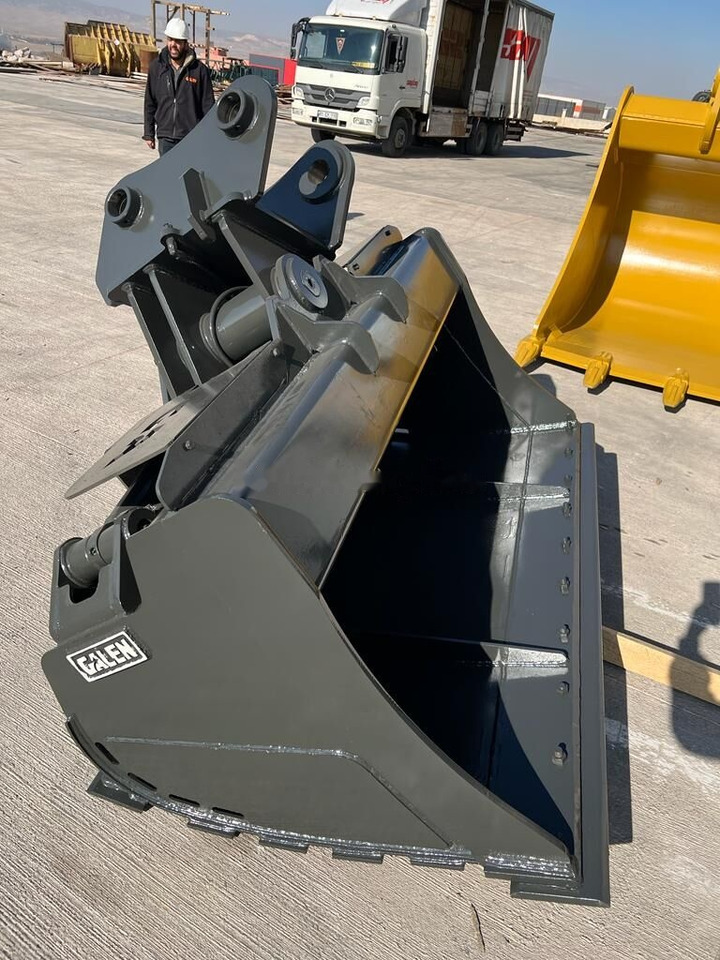 Caterpillar 320 Tilt Bucket - Ekskavaatori kopp: pilt 1 Caterpillar 320 Tilt Bucket - Ekskavaatori kopp: pilt 1