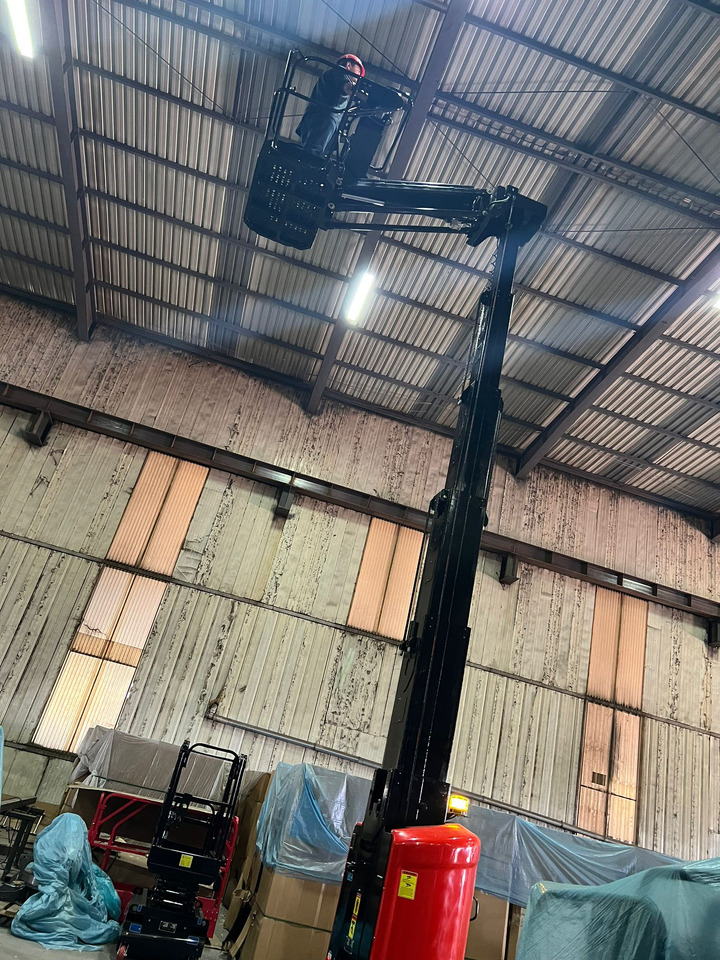 GALEN Vertical Mast Lift with Jib - Masttõstuk: pilt 2 GALEN Vertical Mast Lift with Jib - Masttõstuk: pilt 2