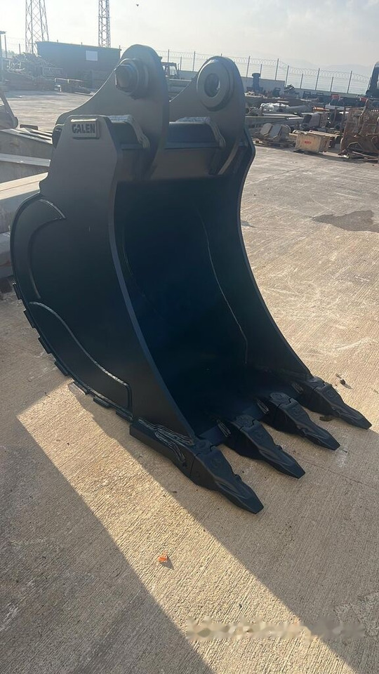 Hitachi ZX400 Channel Bucket - Ekskavaatori kopp: pilt 3 Hitachi ZX400 Channel Bucket - Ekskavaatori kopp: pilt 3