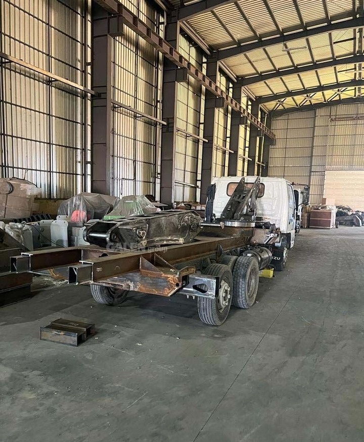 New Knuckle Crane Boom - Kraana: pilt 1 New Knuckle Crane Boom - Kraana: pilt 1