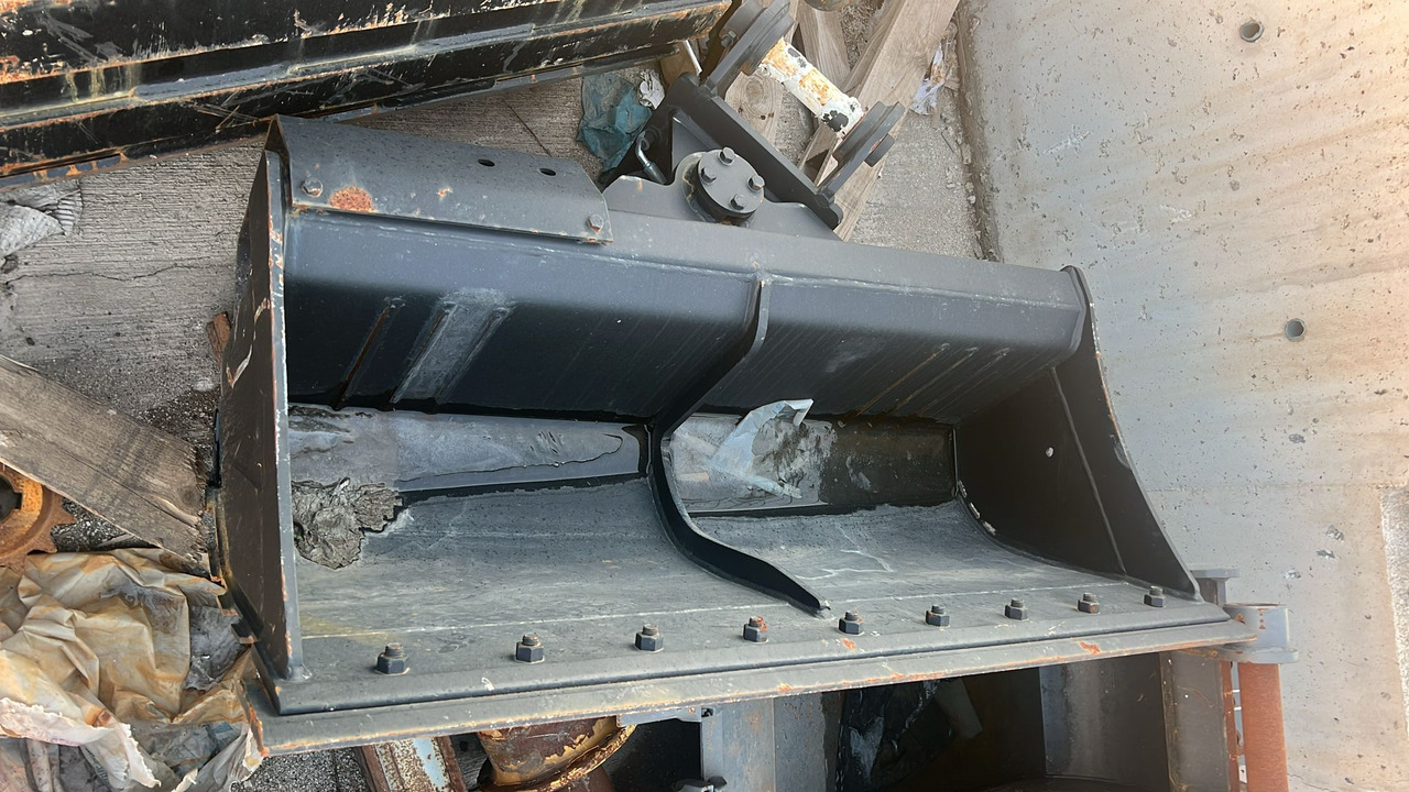 Volvo ECR50 Tilt Bucket - Ekskavaatori kopp - Miniekskavaator: pilt 3 Volvo ECR50 Tilt Bucket - Ekskavaatori kopp - Miniekskavaator: pilt 3